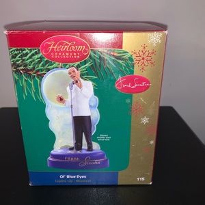 Frank Sinatra Light Up Musical Ornament